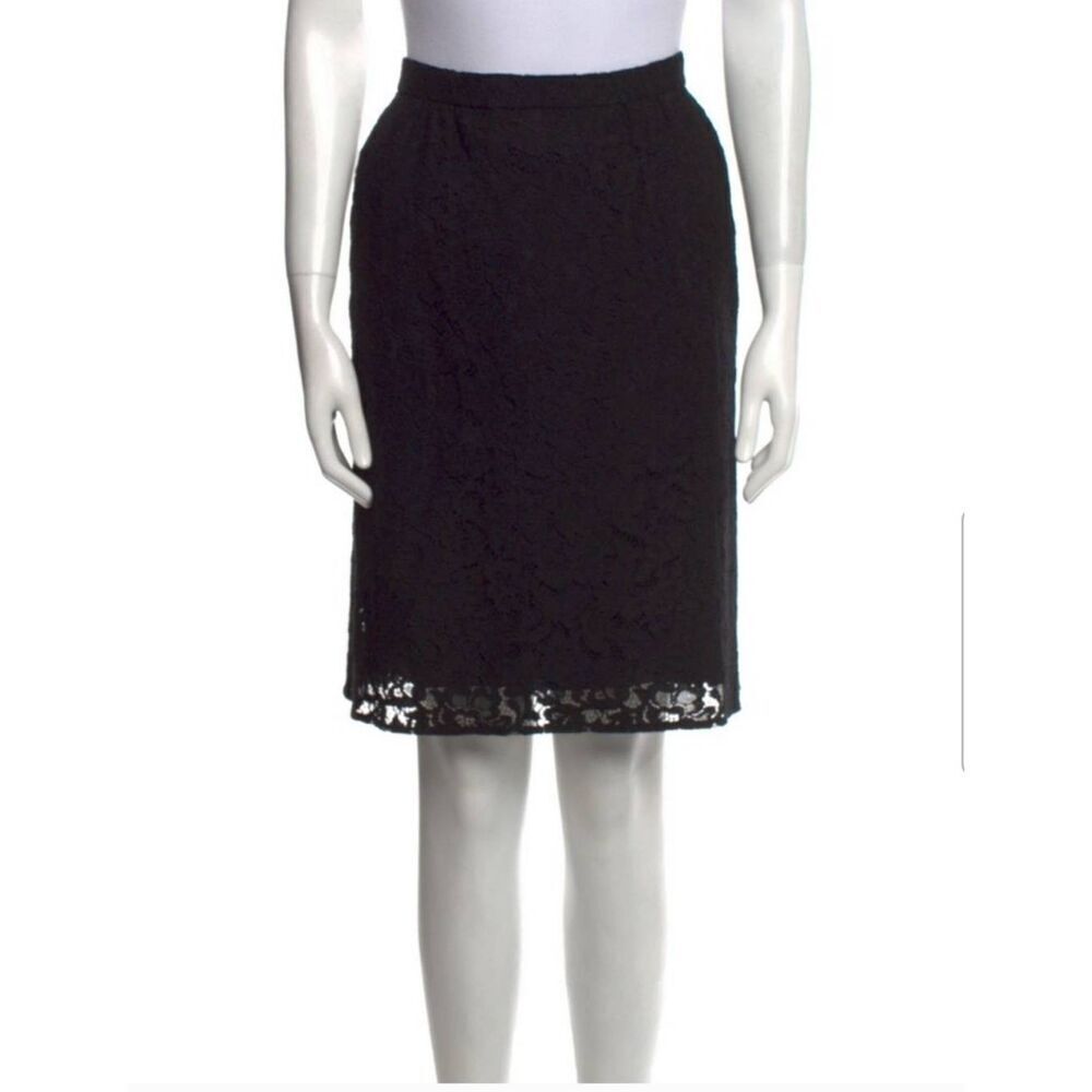 Dolce & Gabbana Knee Length Lace Skirt‎ Size 42/6